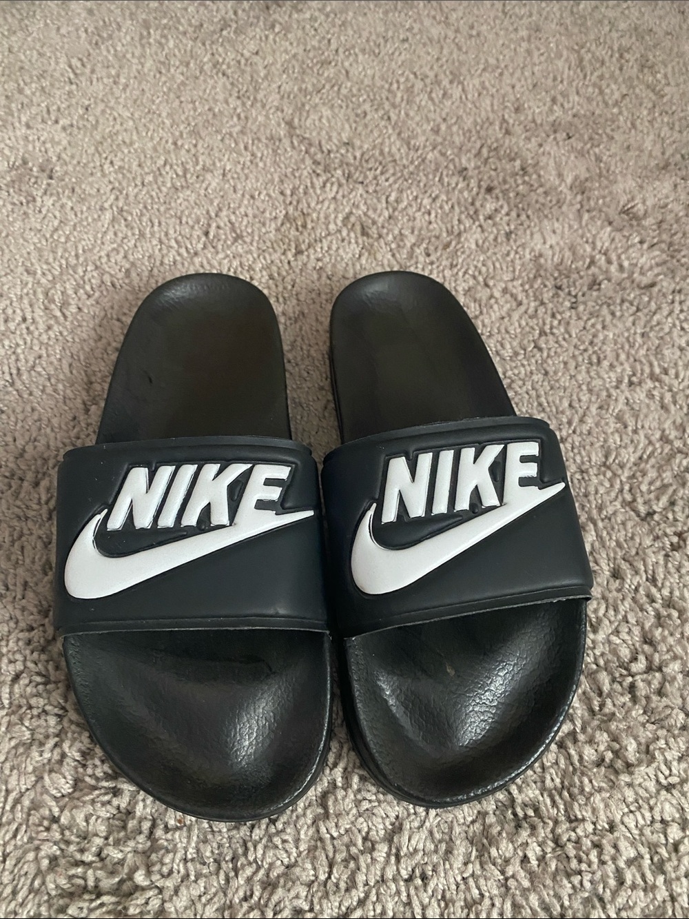 Nike Black and White Slides with White Swoosh youth size 4